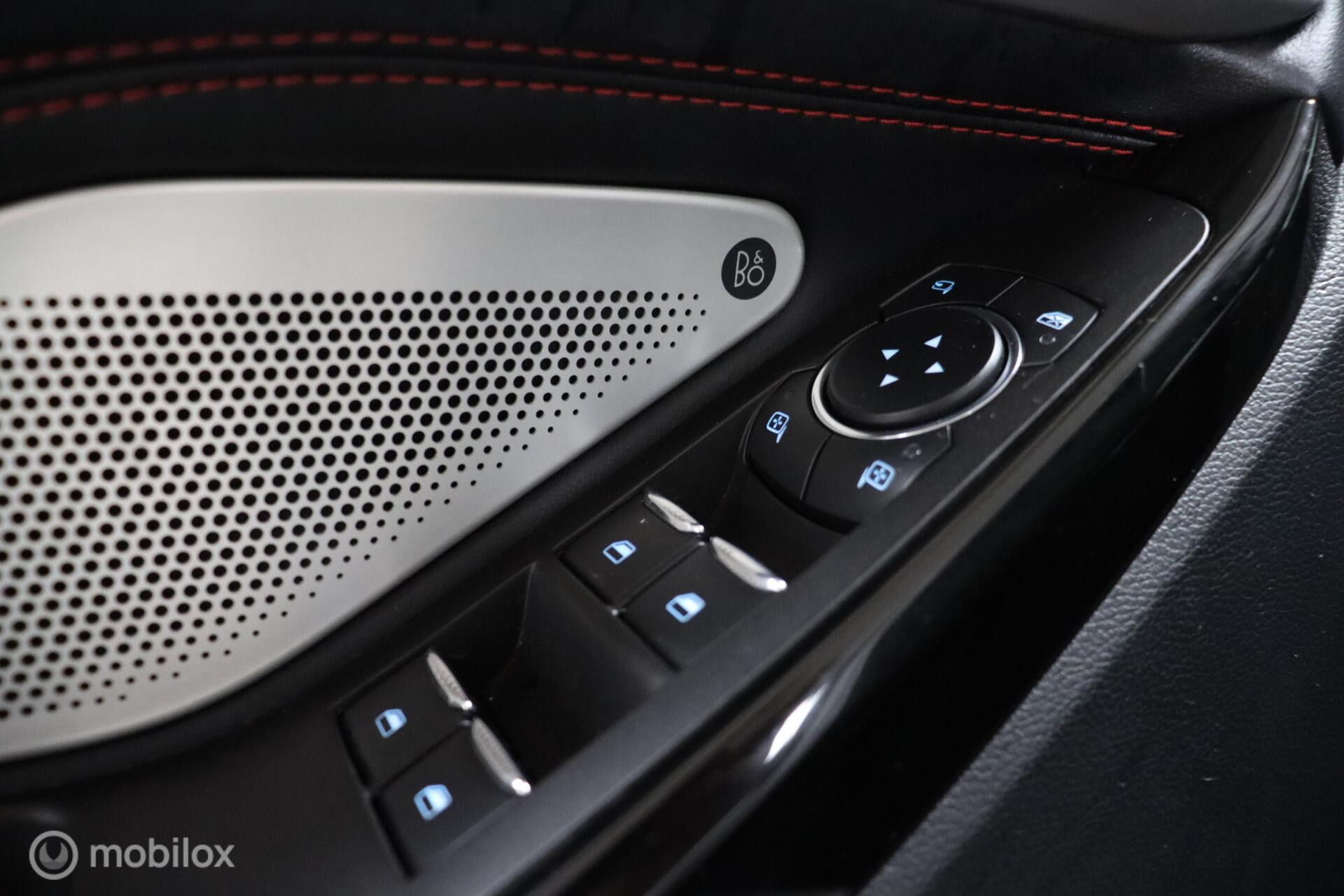 Hoofdafbeelding Ford Explorer