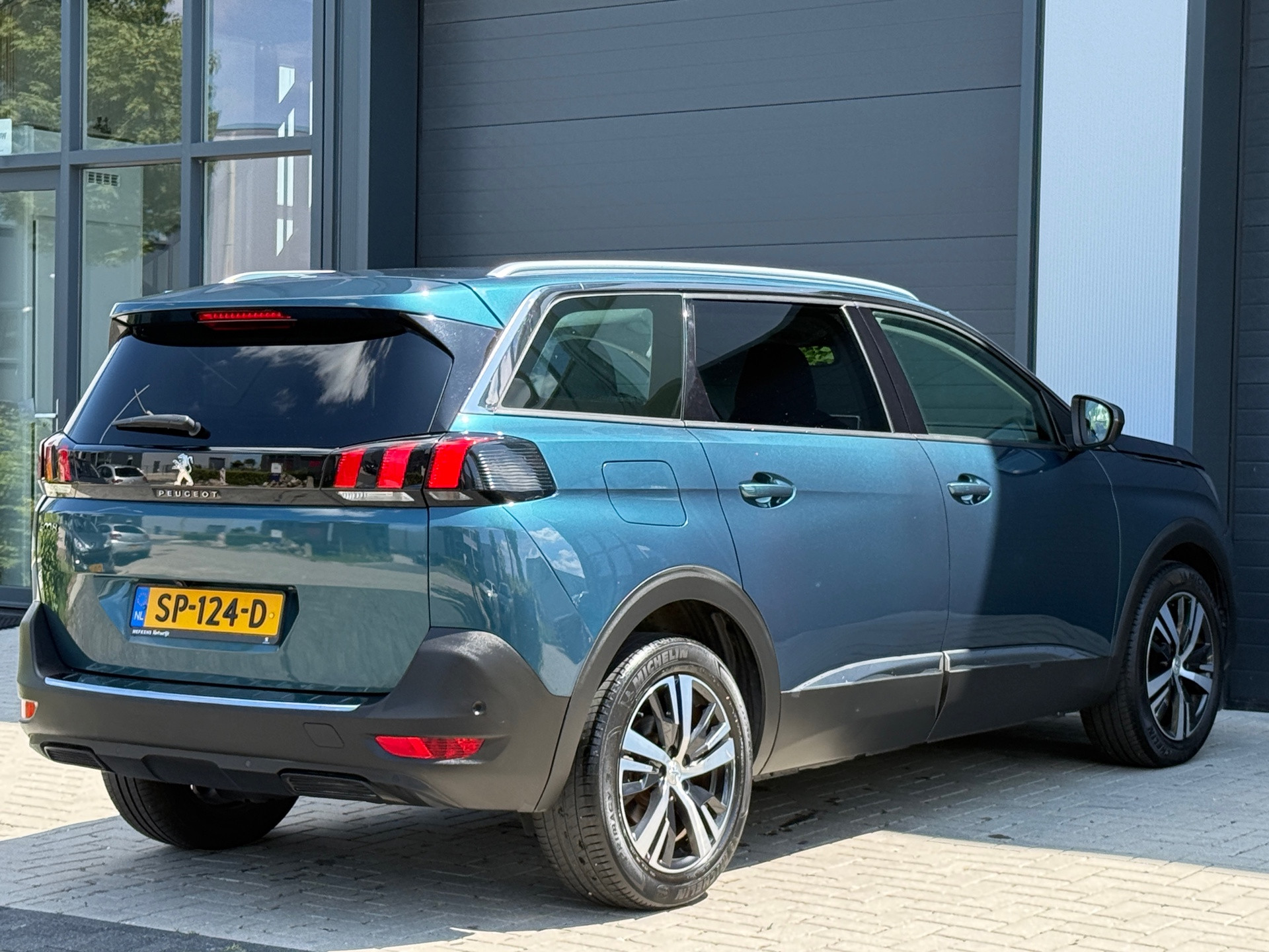 Hoofdafbeelding Peugeot 5008