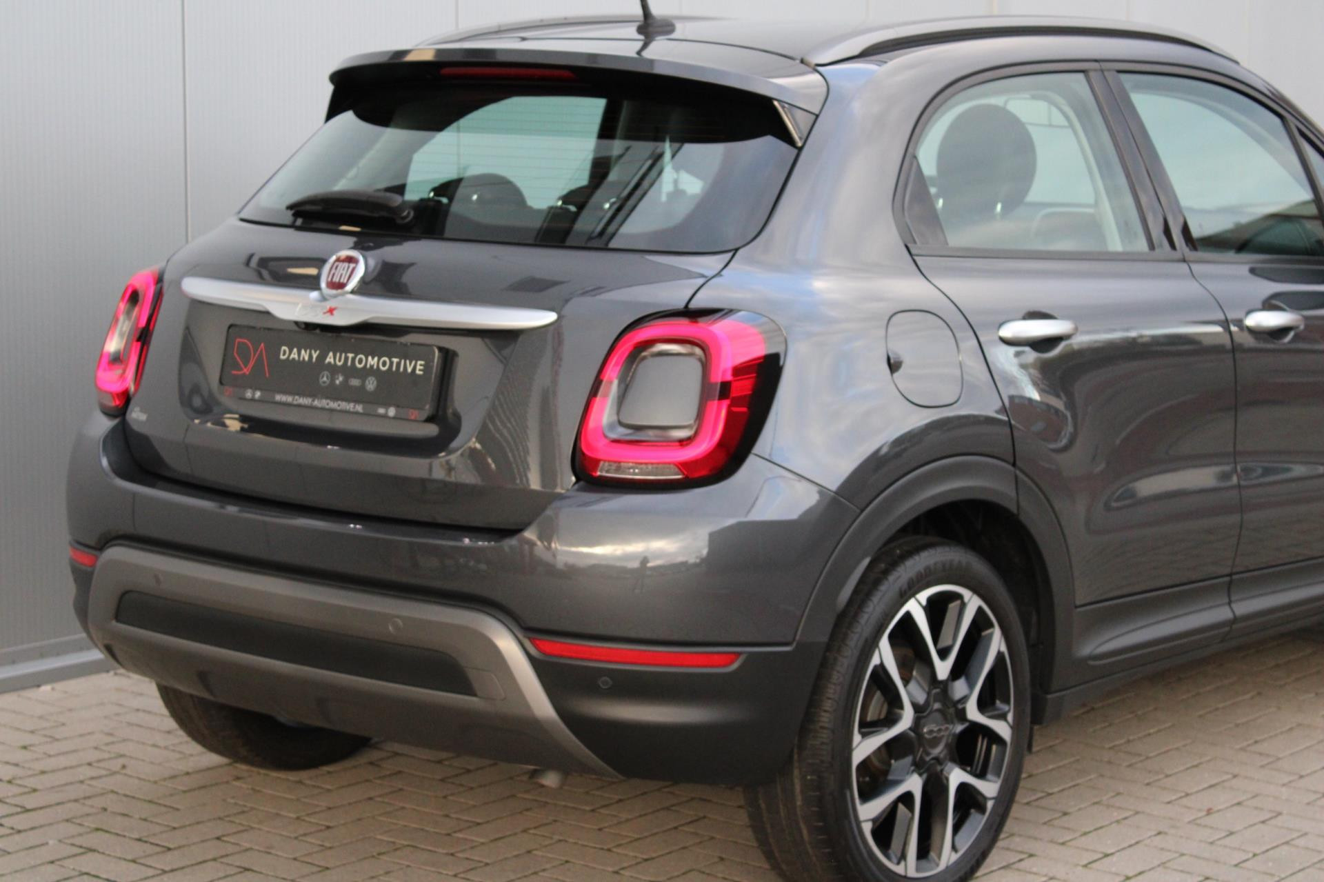 Hoofdafbeelding Fiat 500X