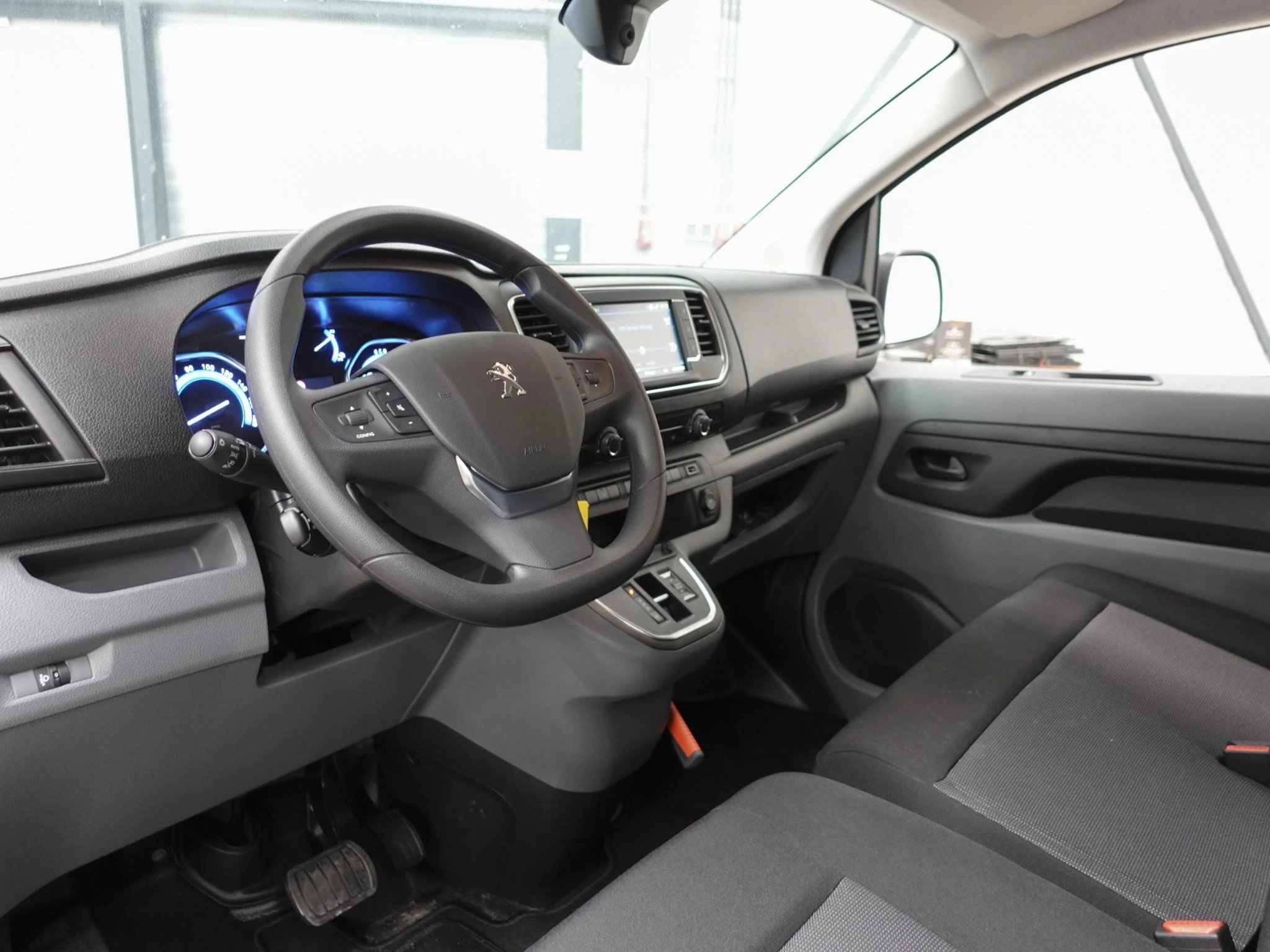 Hoofdafbeelding Peugeot e-Expert