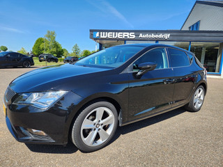 SEAT Leon 1.0 Style Connect, Navigatie, 17 inch, Parkeersensoren, Getint g