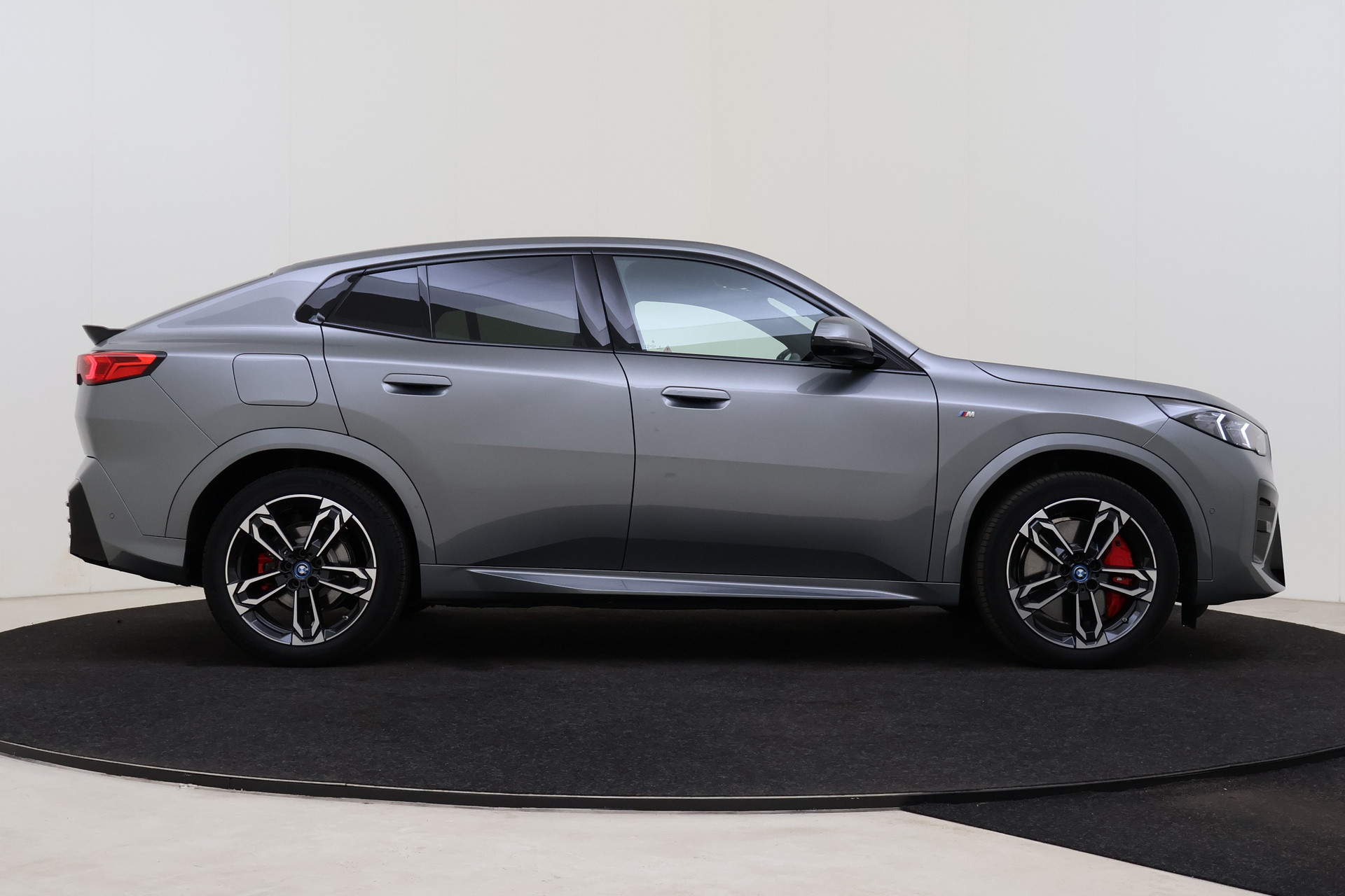 Hoofdafbeelding BMW iX2