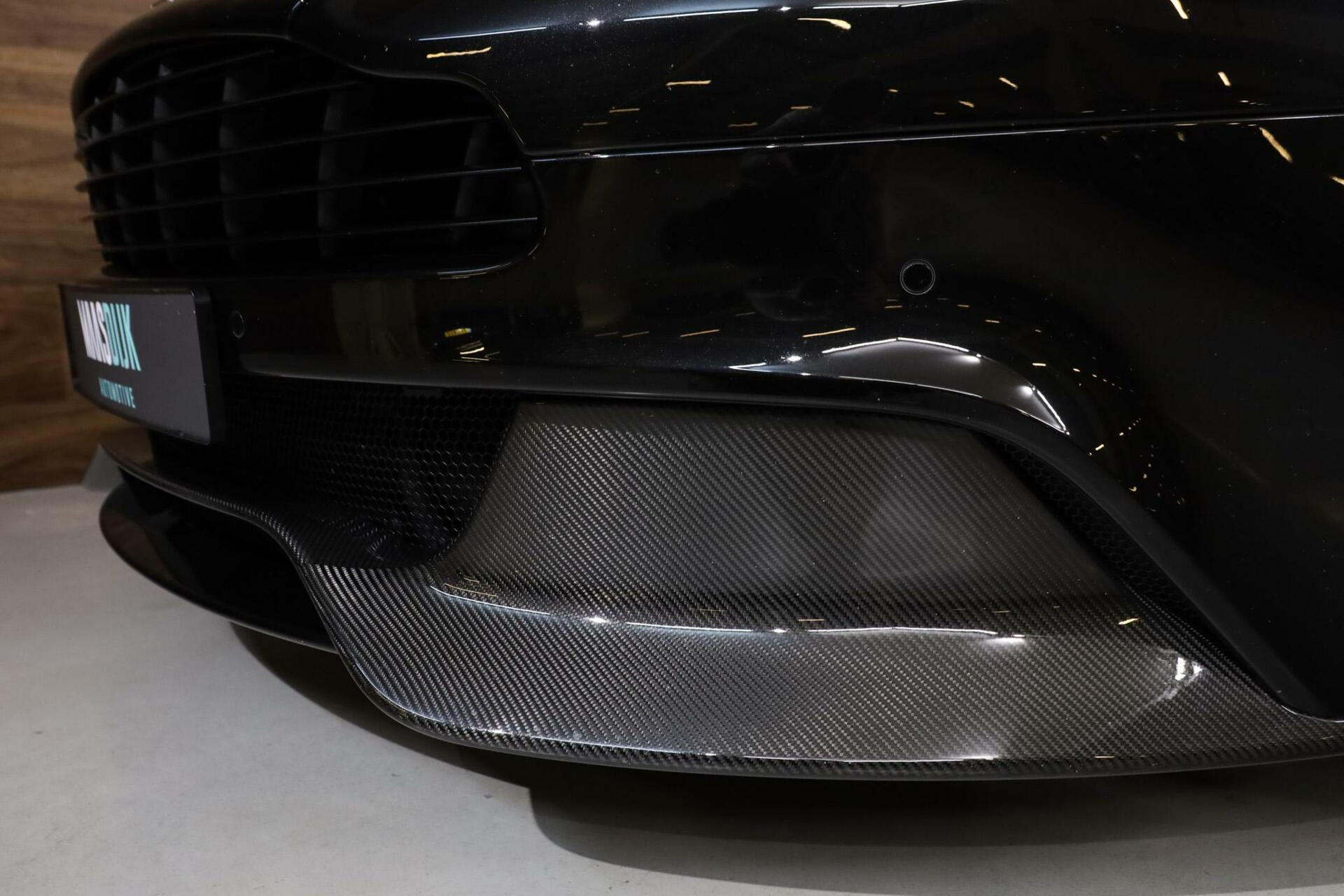 Hoofdafbeelding Aston Martin V12 Vanquish