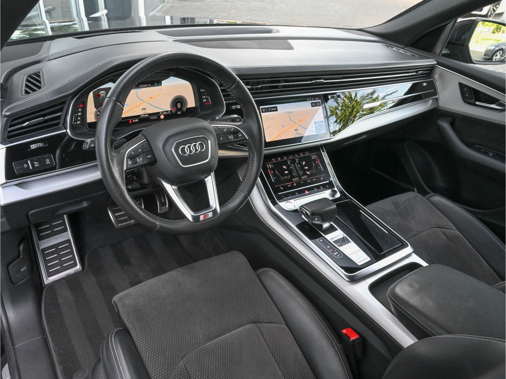 Hoofdafbeelding Audi Q8