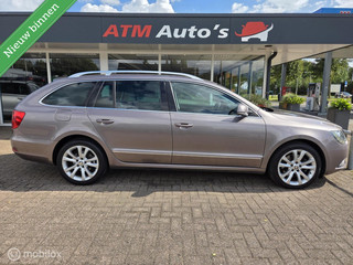 Skoda Superb Combi 2.0 TDI Elegance Xrnon Cruise PDC LMV Apk