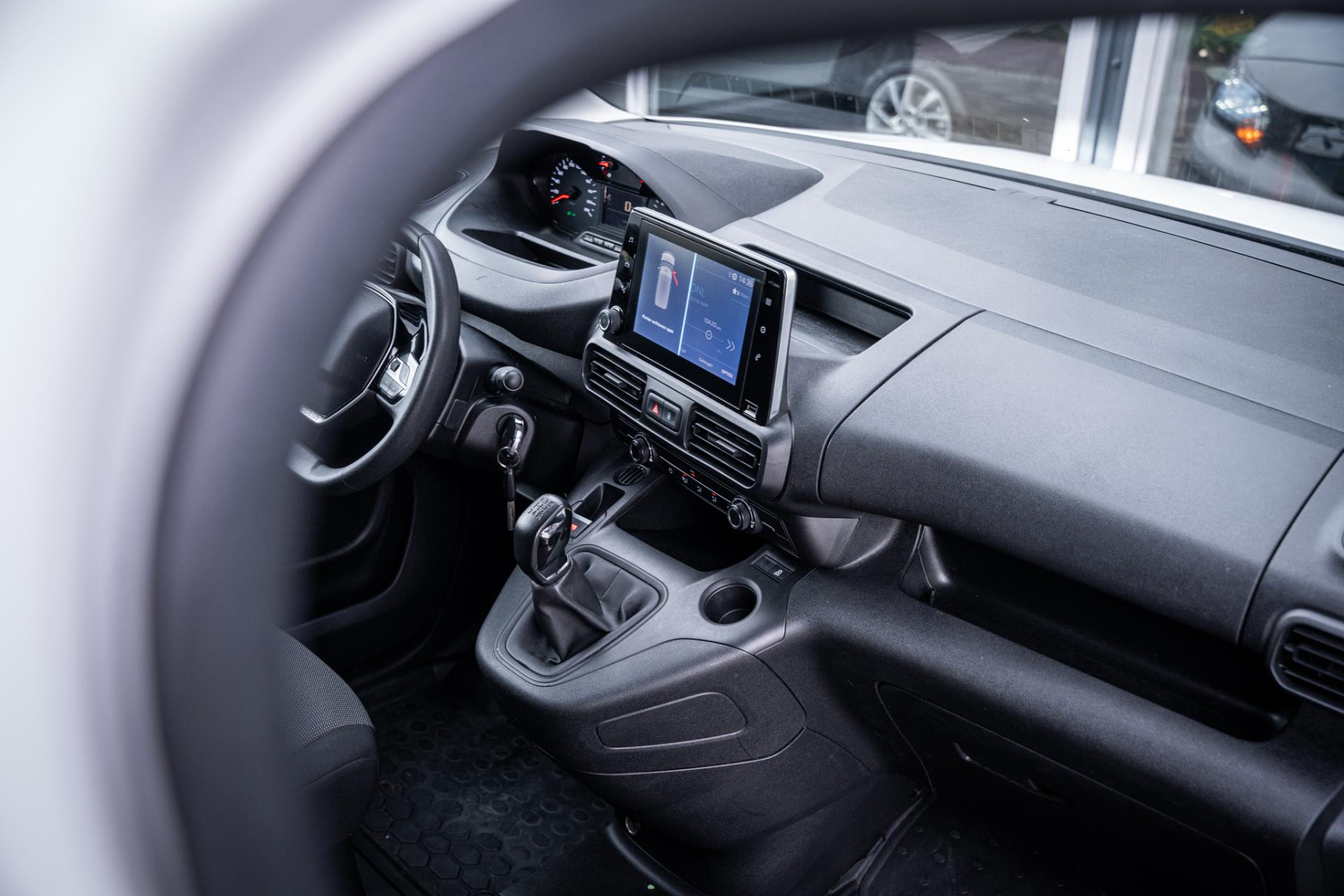 Hoofdafbeelding Peugeot Partner