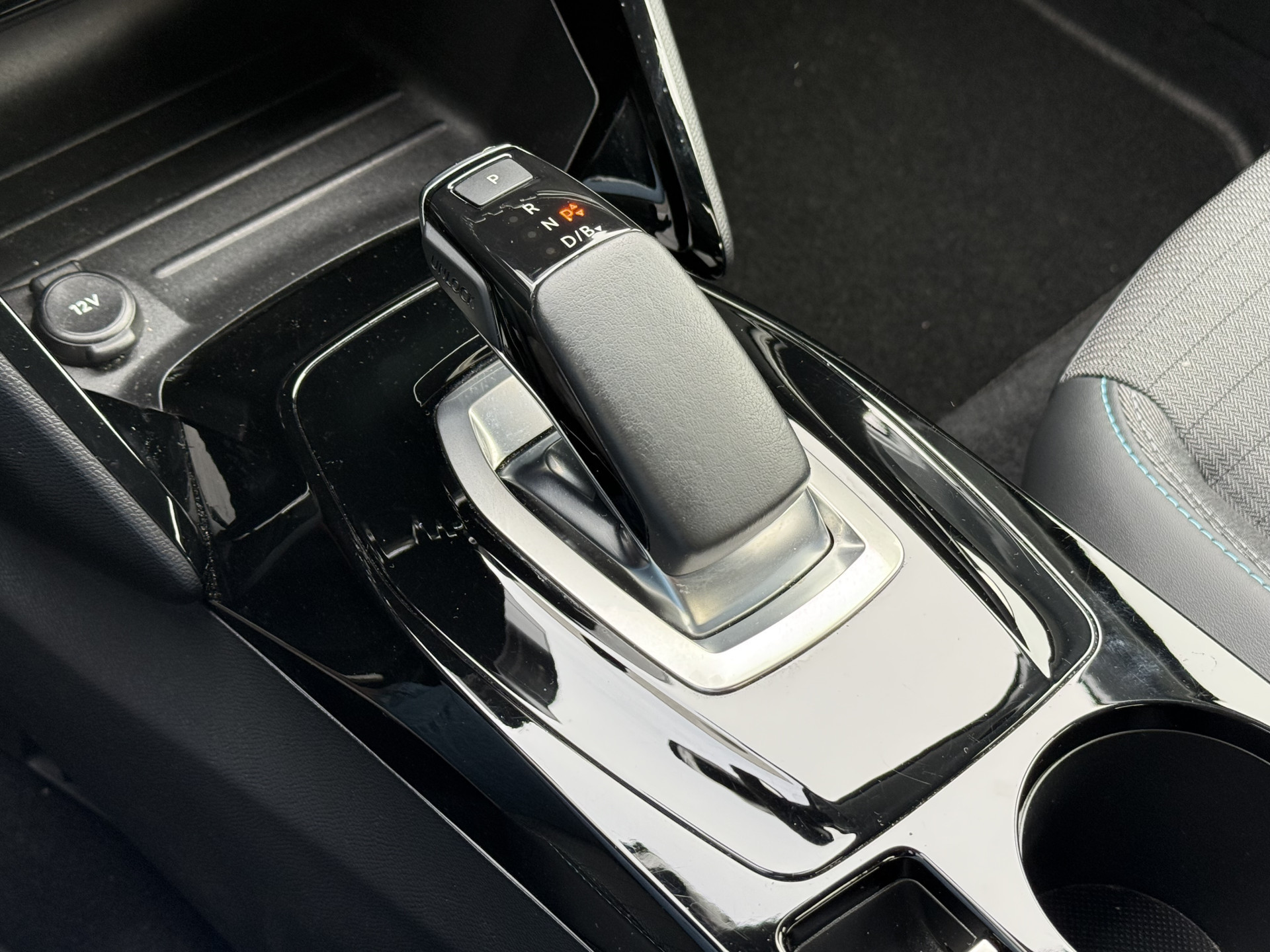 Hoofdafbeelding Peugeot e-208