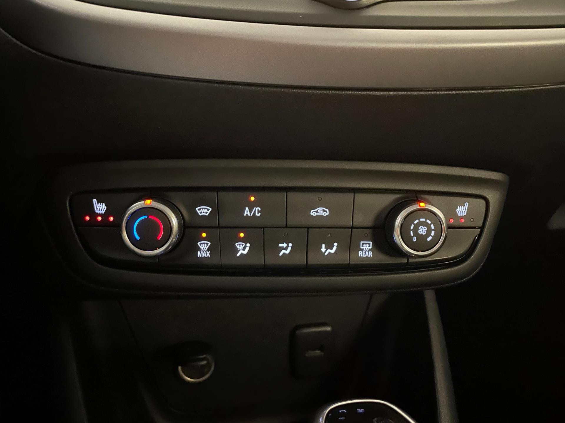 Hoofdafbeelding Opel Crossland X