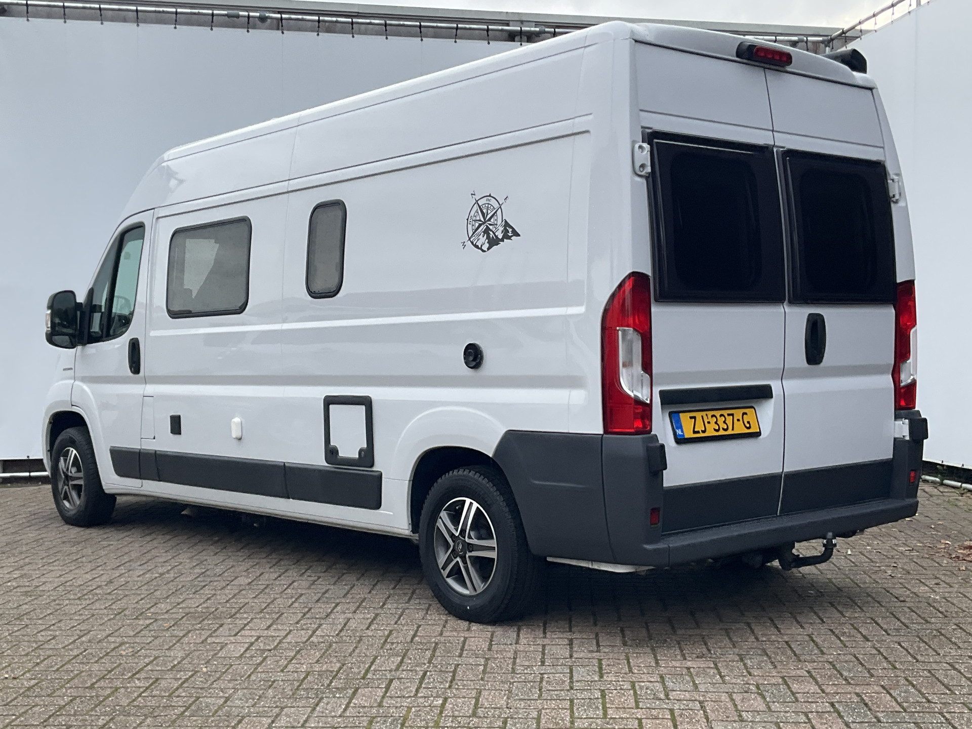 Hoofdafbeelding Knaus R07