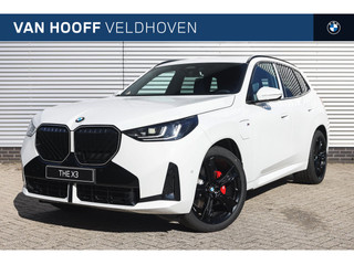 BMW X3 30e xDrive M Sport Automaat / Sportstoelen / Achteruitrijcamera / Adaptieve LED / Comfort Access / Parking Assistant / Stoelverwarming