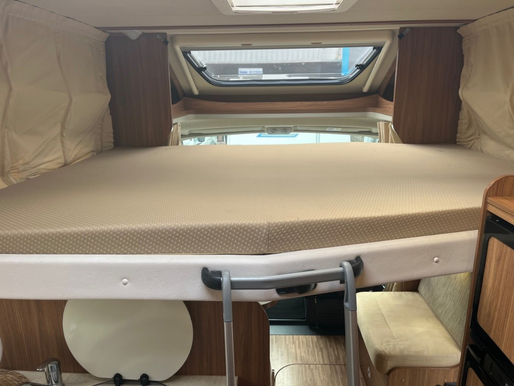 Hoofdafbeelding Carado T447 Lengtebedden Hefbed