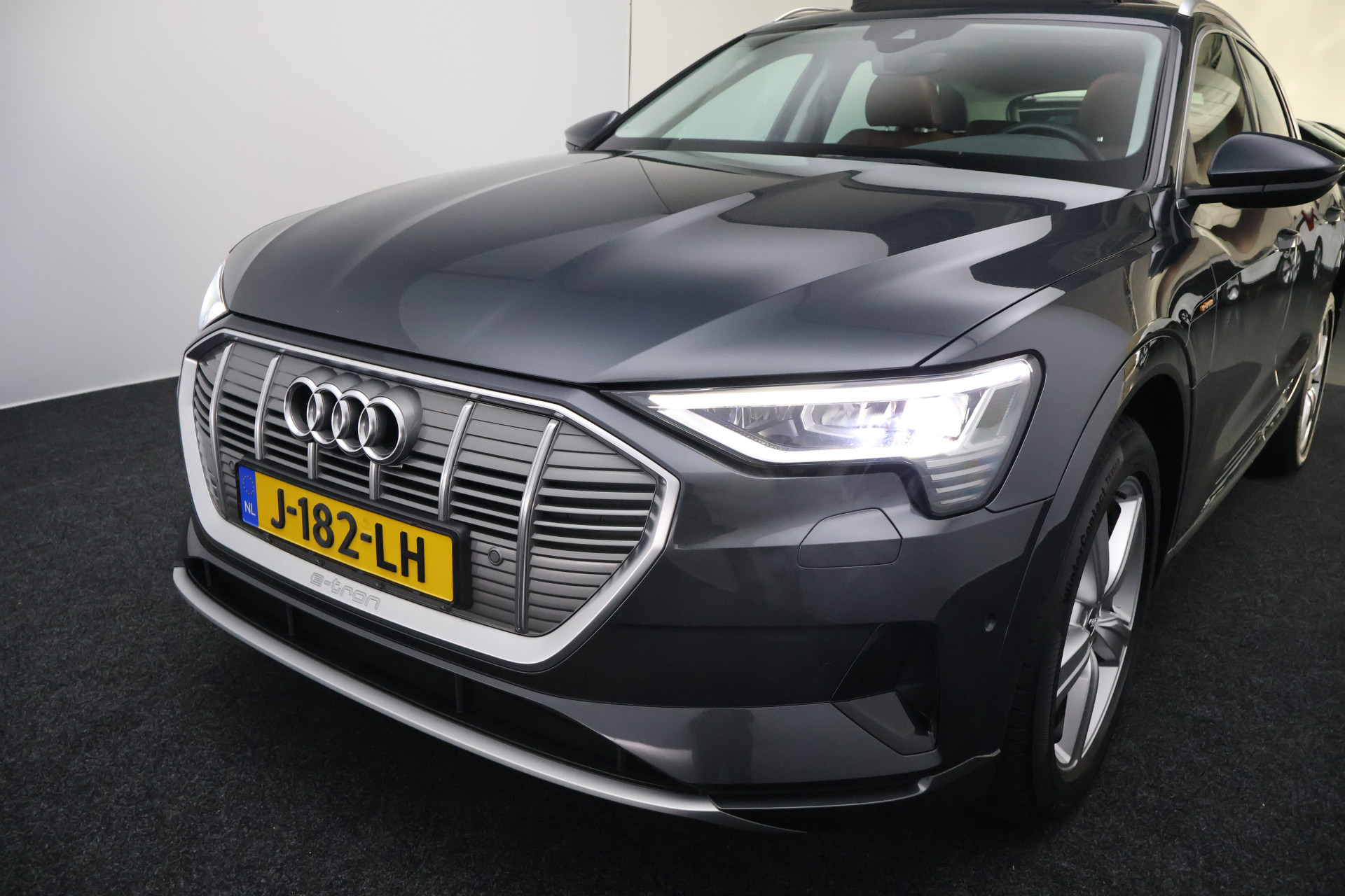 Hoofdafbeelding Audi e-tron