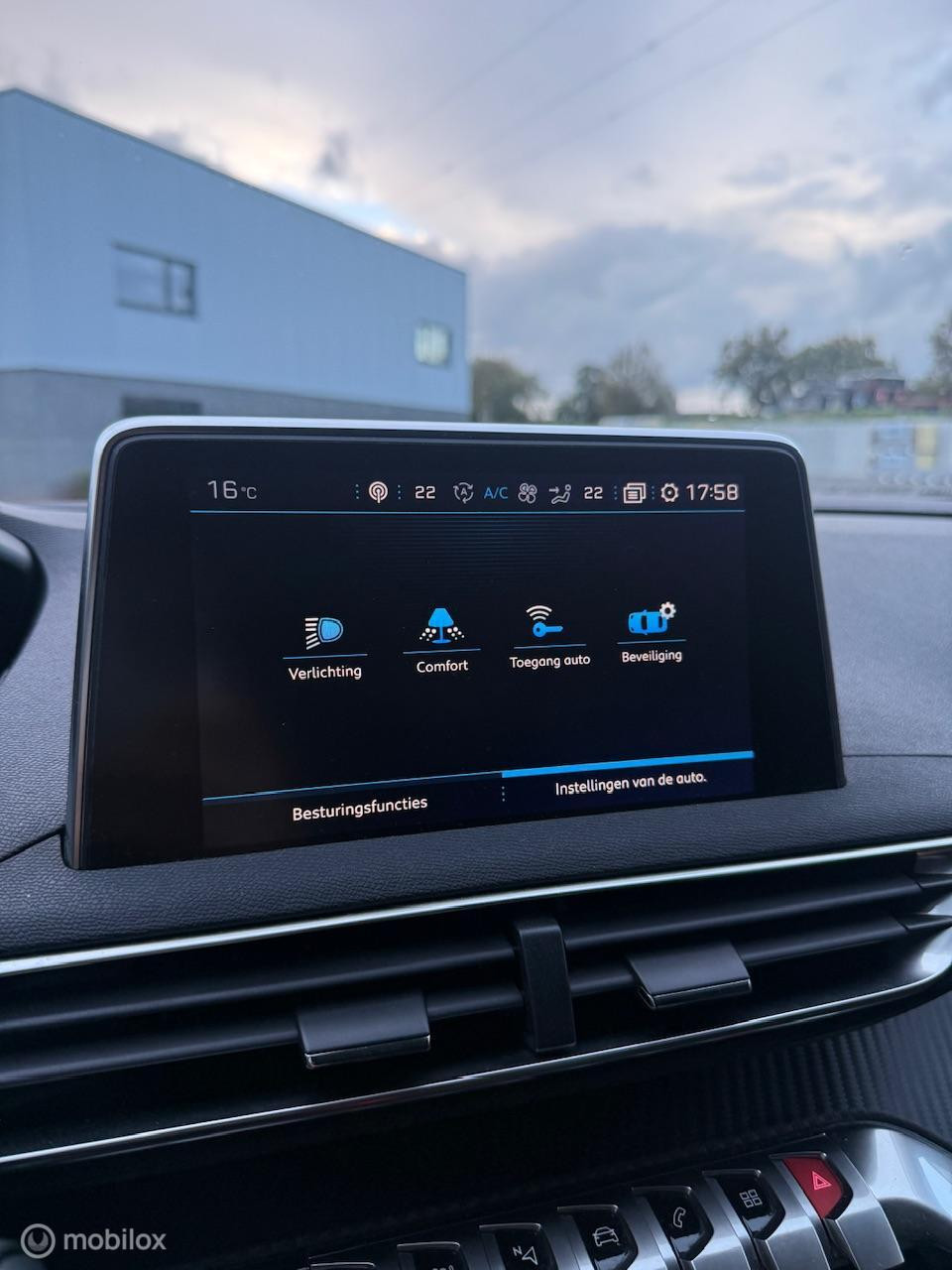 Hoofdafbeelding Peugeot 5008