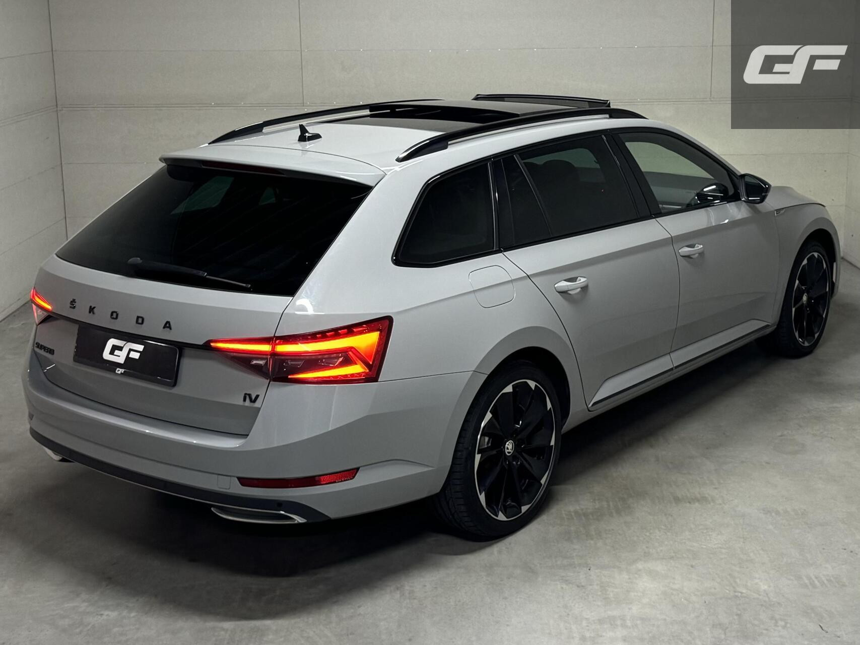 Hoofdafbeelding Škoda Superb