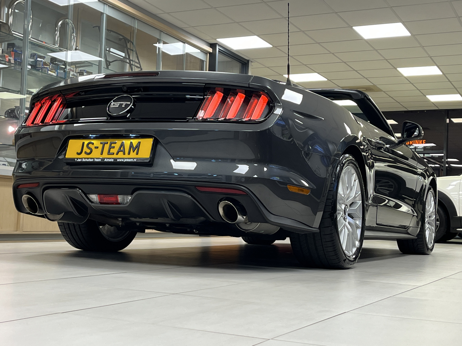 Hoofdafbeelding Ford Mustang