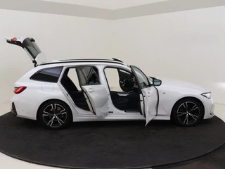 BMW 3 Serie BMW 3 Serie Touring 318i M-Sport | Headup | Cruise | LM18