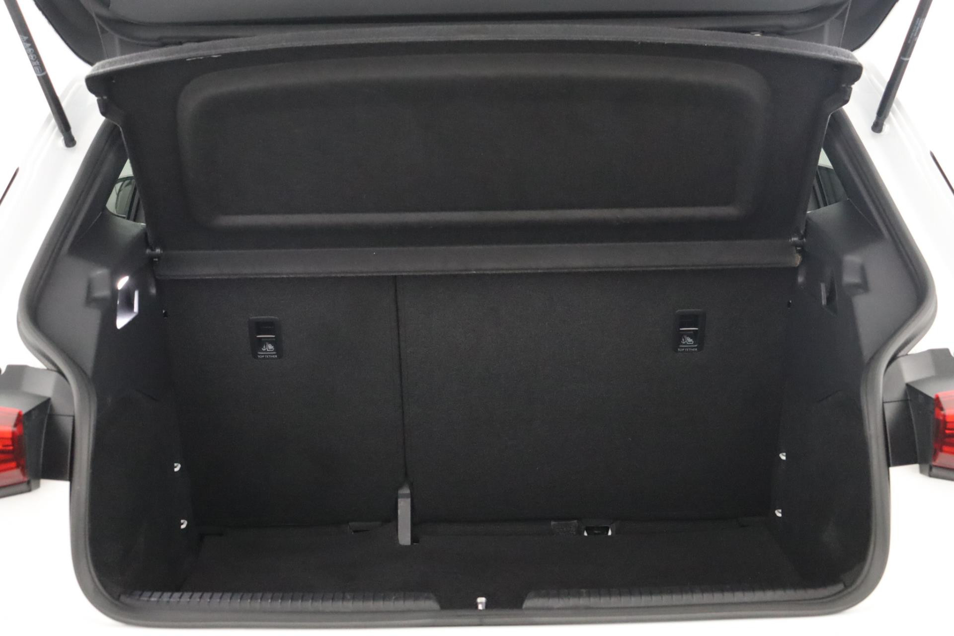 Hoofdafbeelding CUPRA Born