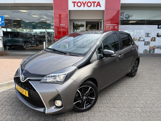 Toyota Yaris 1.5 Hybrid Dynamic Bi-tone | Leer | Panoramadak | achteruitrijca