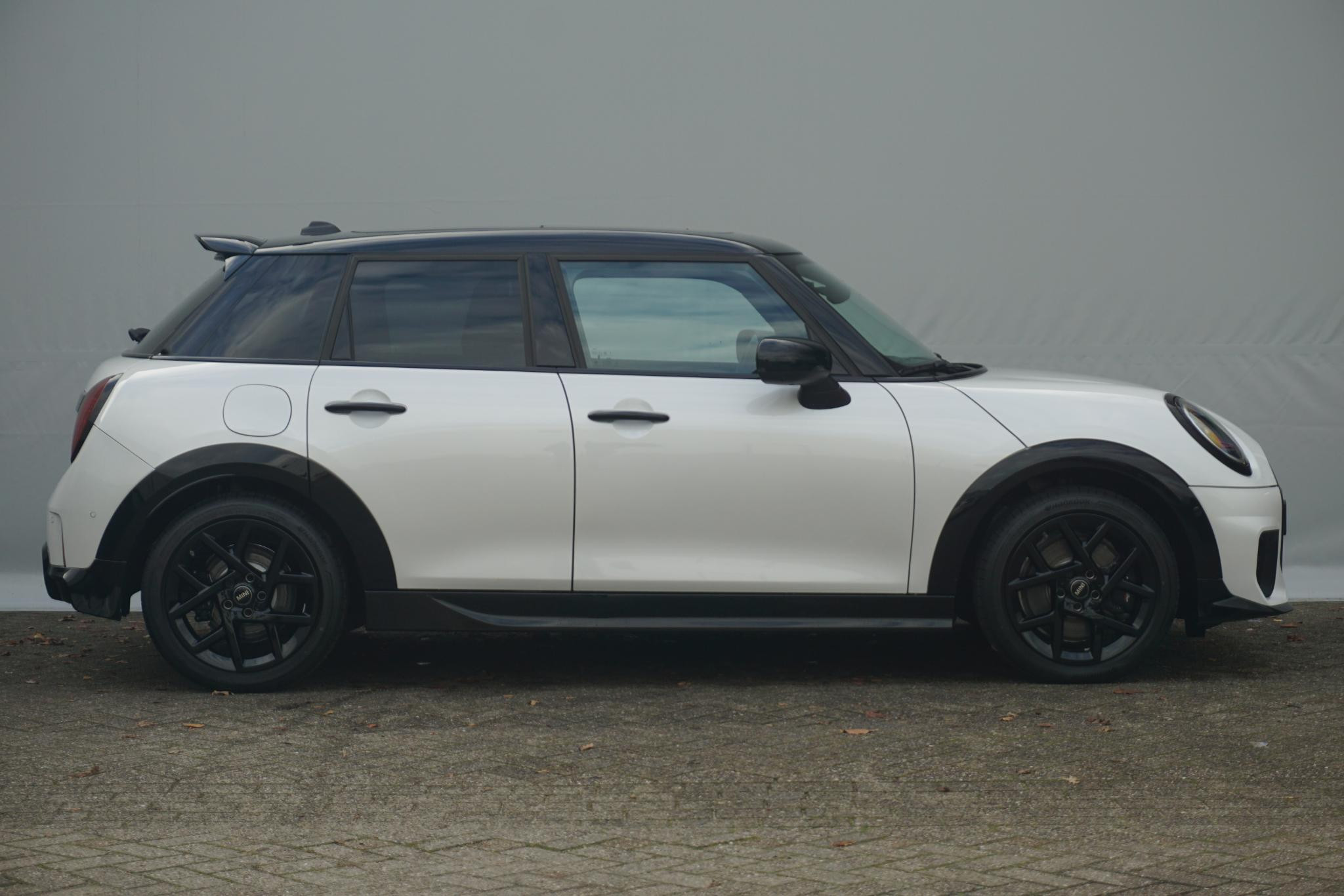 Hoofdafbeelding MINI 5-deurs