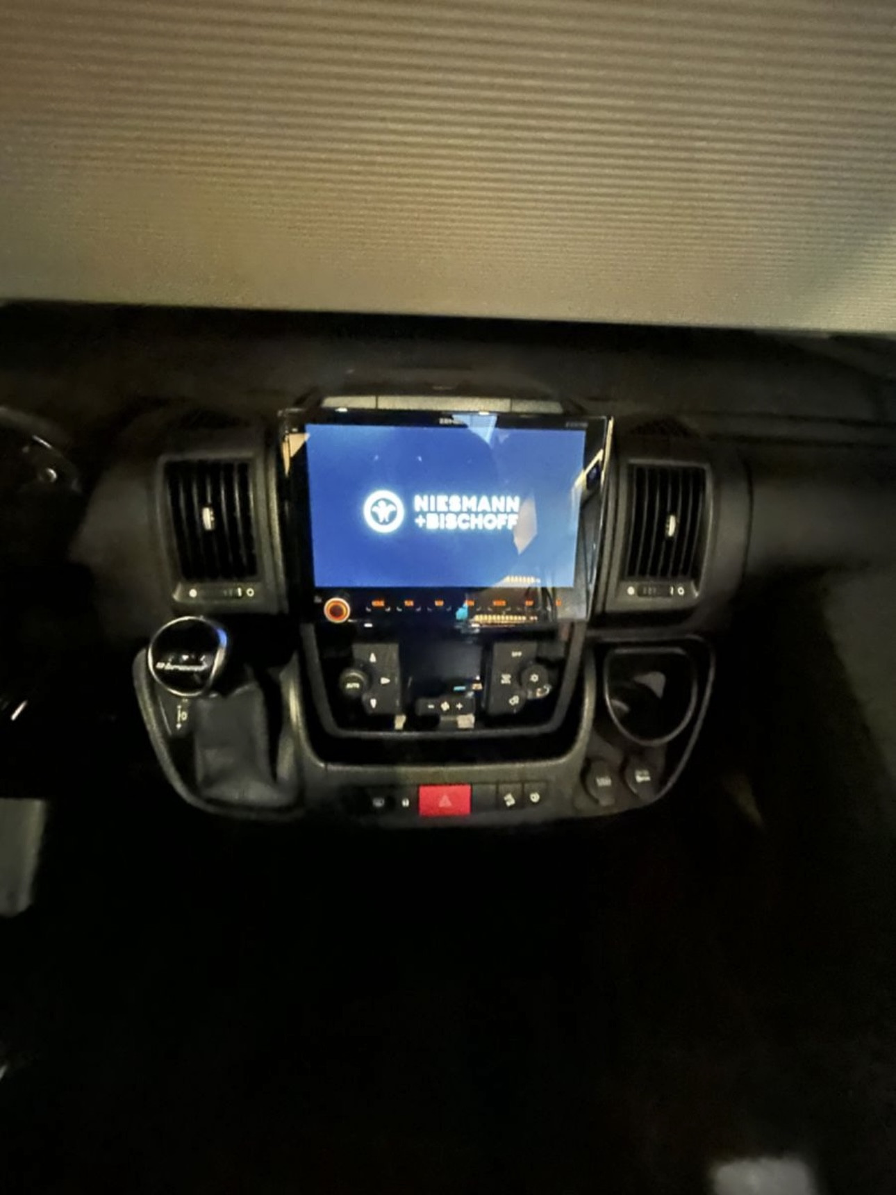 Hoofdafbeelding Niesmann+Bischoff ISmove 7.3F