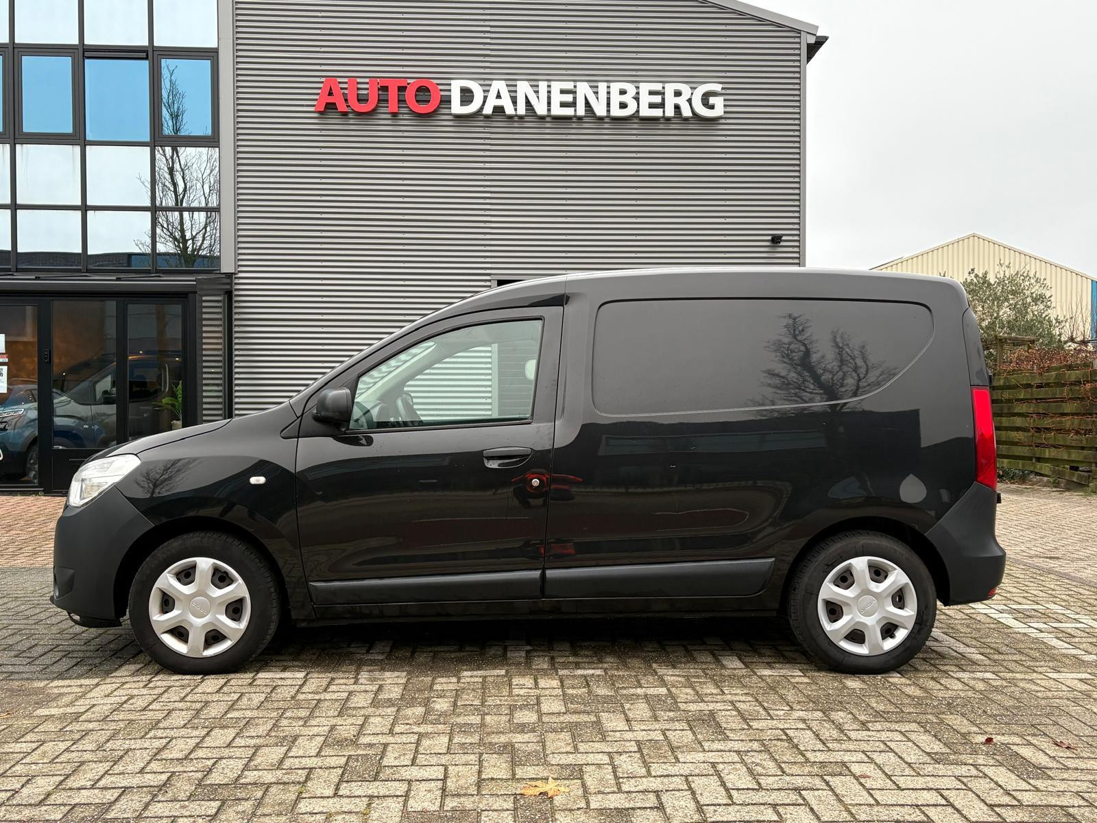 Hoofdafbeelding Dacia Dokker