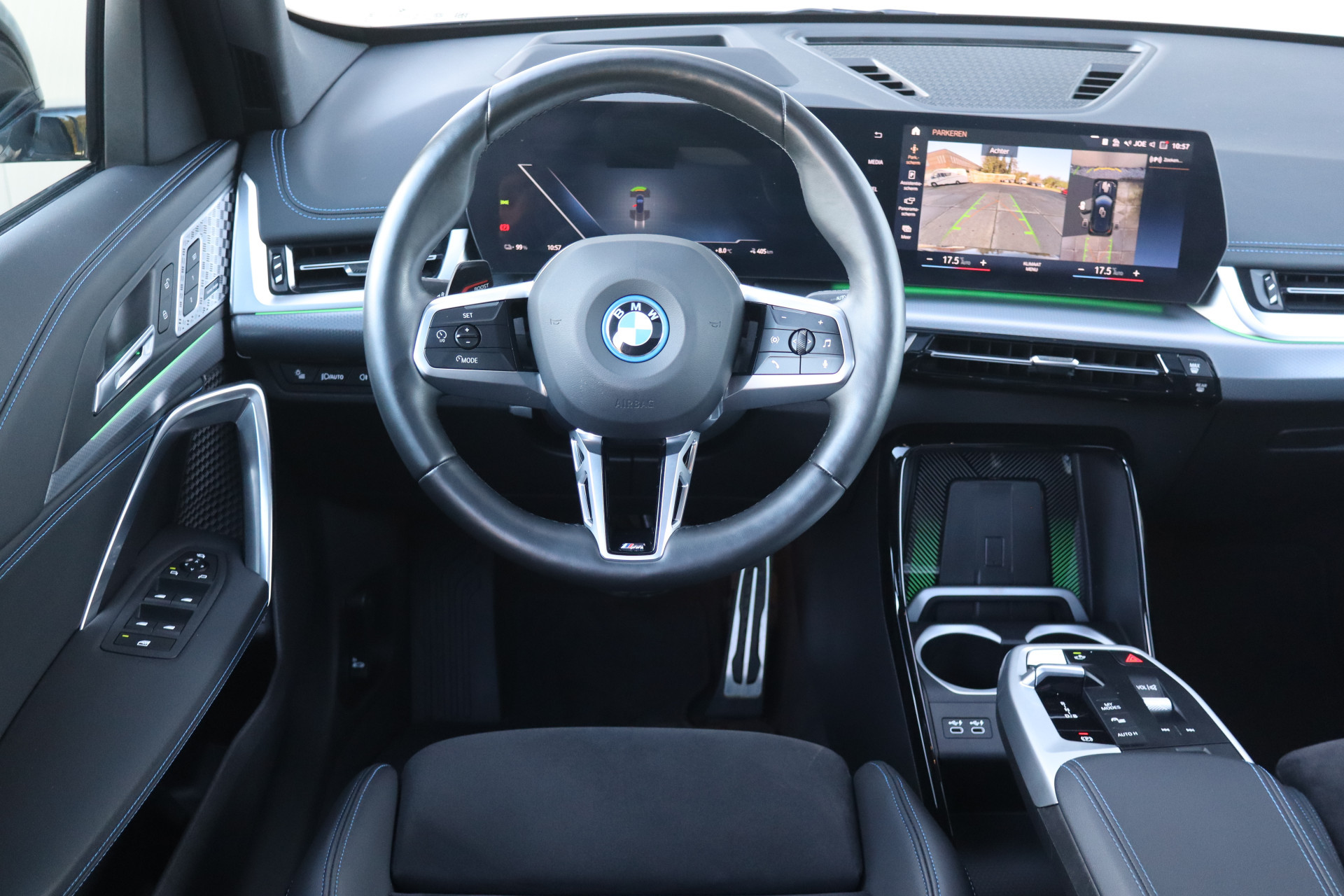 Hoofdafbeelding BMW iX1