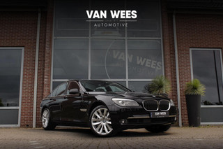 ➡️ BMW 7-serie 750i F01 xDrive High Executive | 408 pk | Head-up | Camera | Softclose | 20 inch | Dakraam | Trekhaak | Xenon | Leer | Navi | PDC | Soft-close | Memory | Origineel |