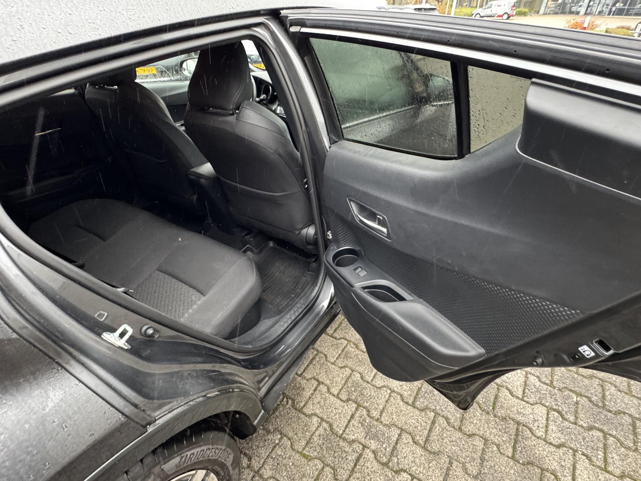 Hoofdafbeelding Toyota C-HR