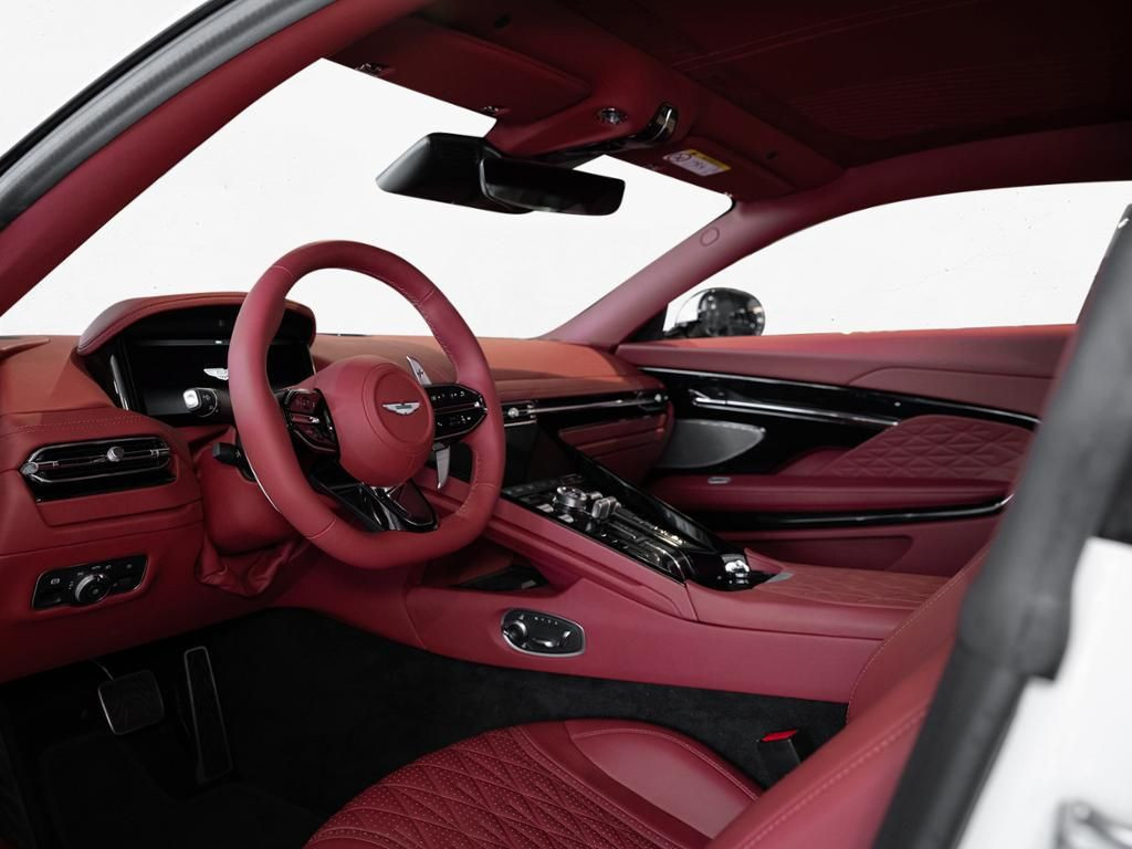 Aston Martin-DB12-image-2