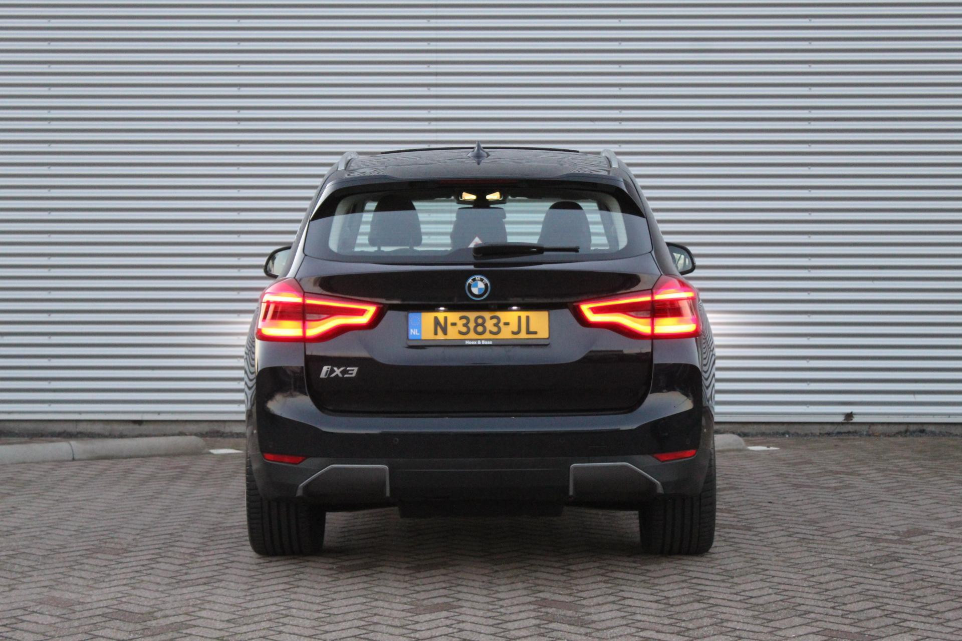 Hoofdafbeelding BMW iX3