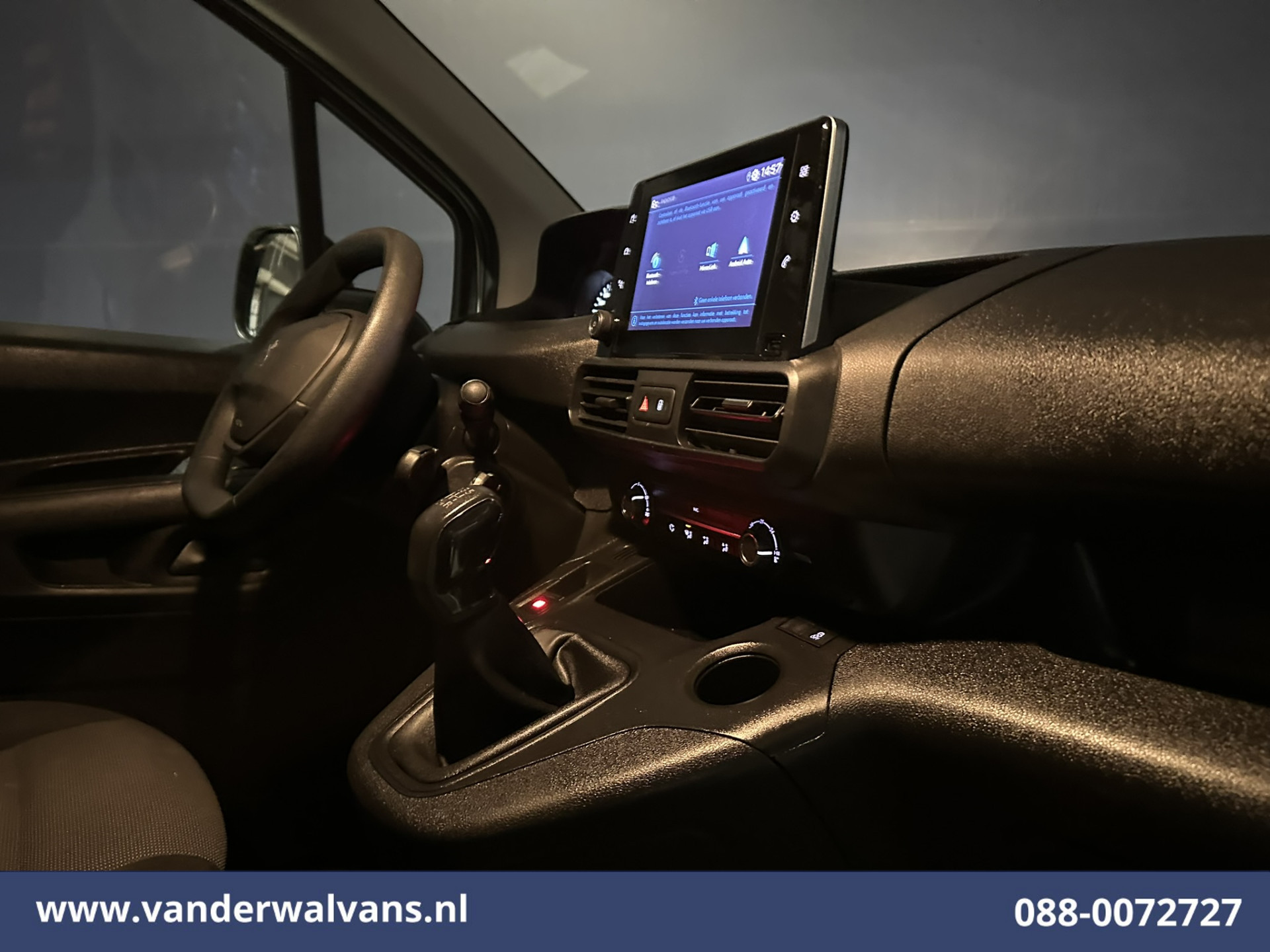 Hoofdafbeelding Peugeot Partner