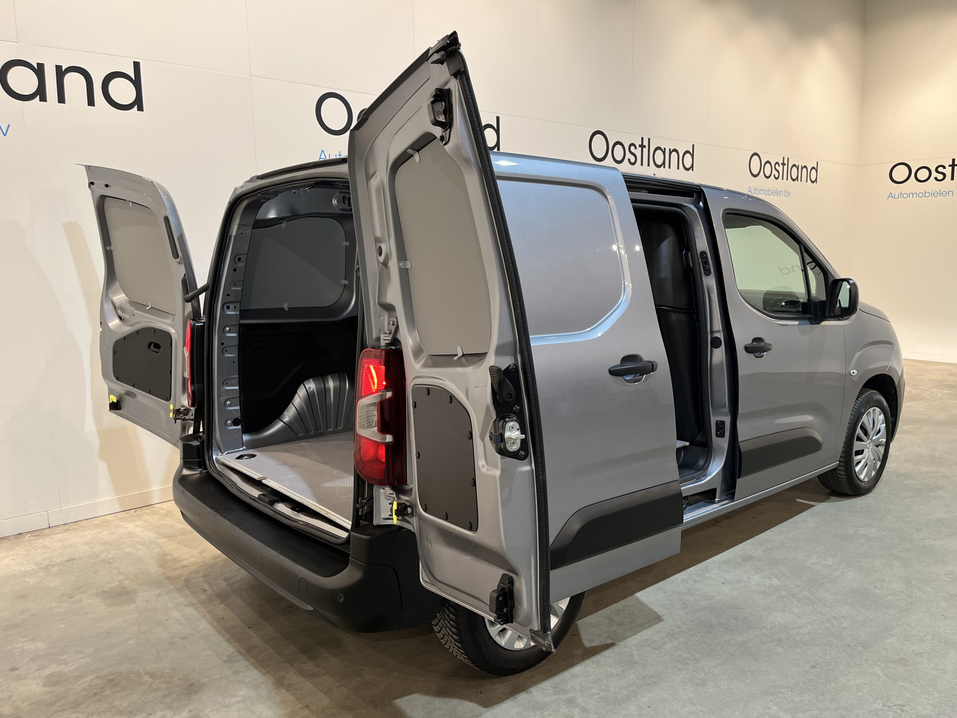 Hoofdafbeelding Peugeot Partner