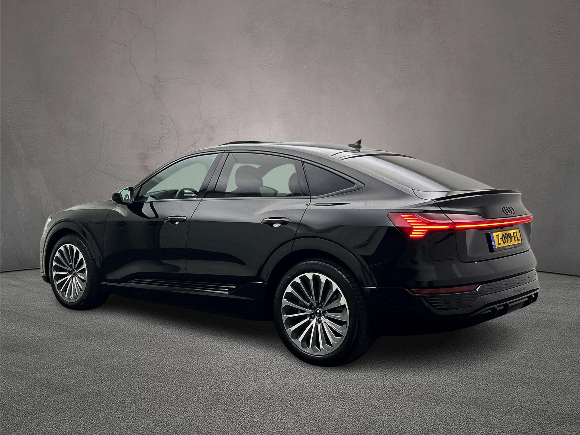 Hoofdafbeelding Audi Q8 Sportback e-tron