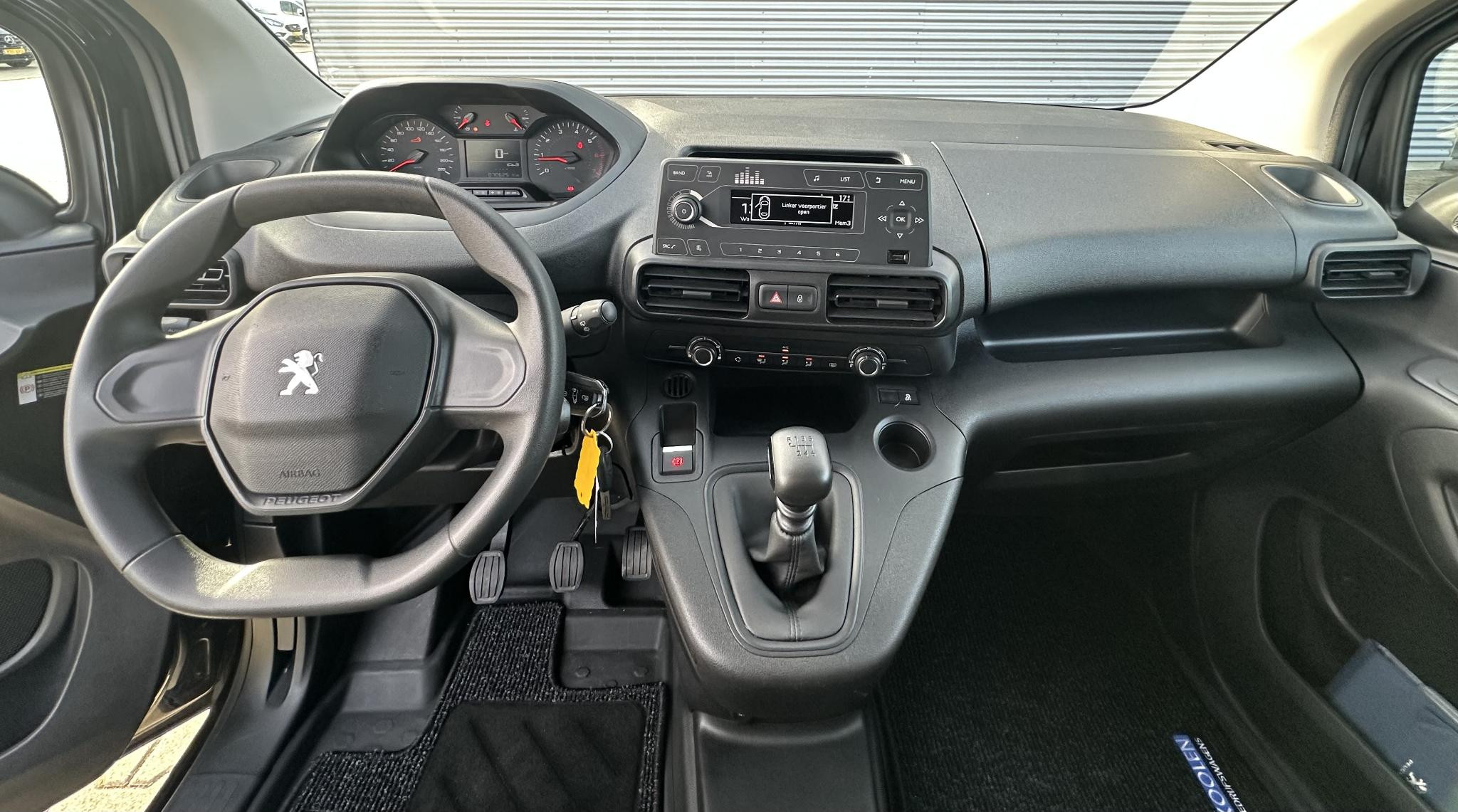 Hoofdafbeelding Peugeot Partner