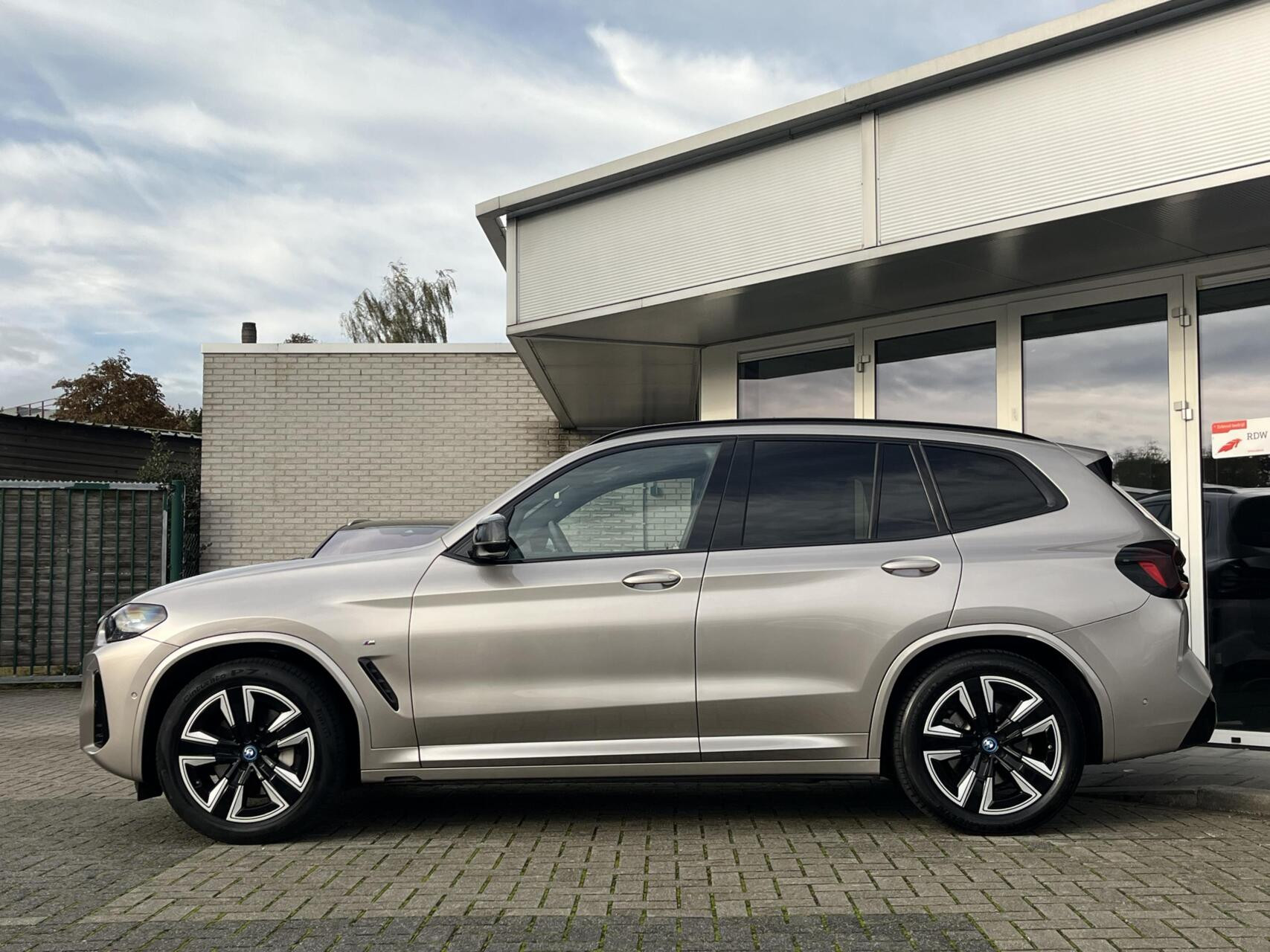 Hoofdafbeelding BMW iX3