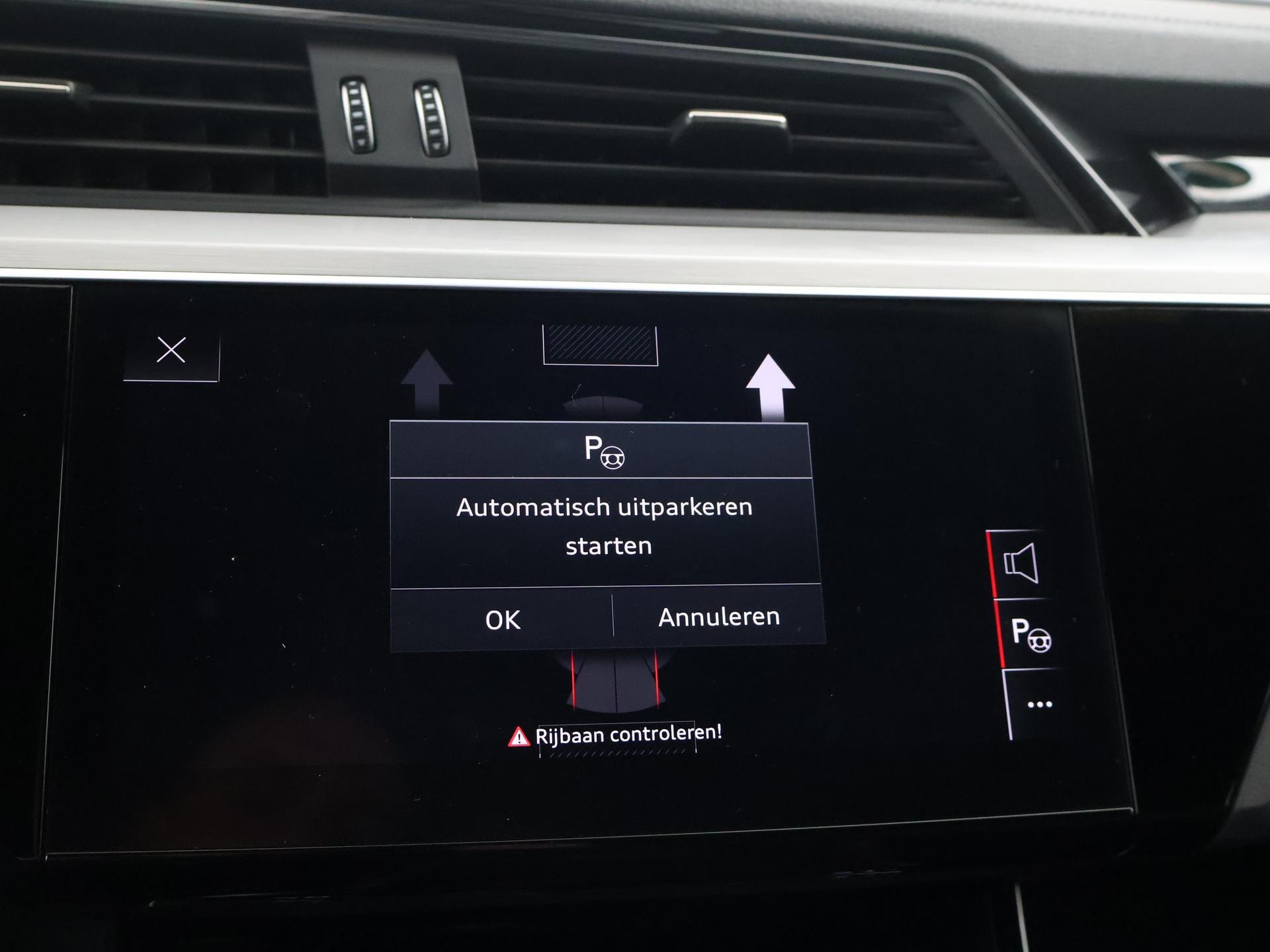 Hoofdafbeelding Audi Q8 e-tron