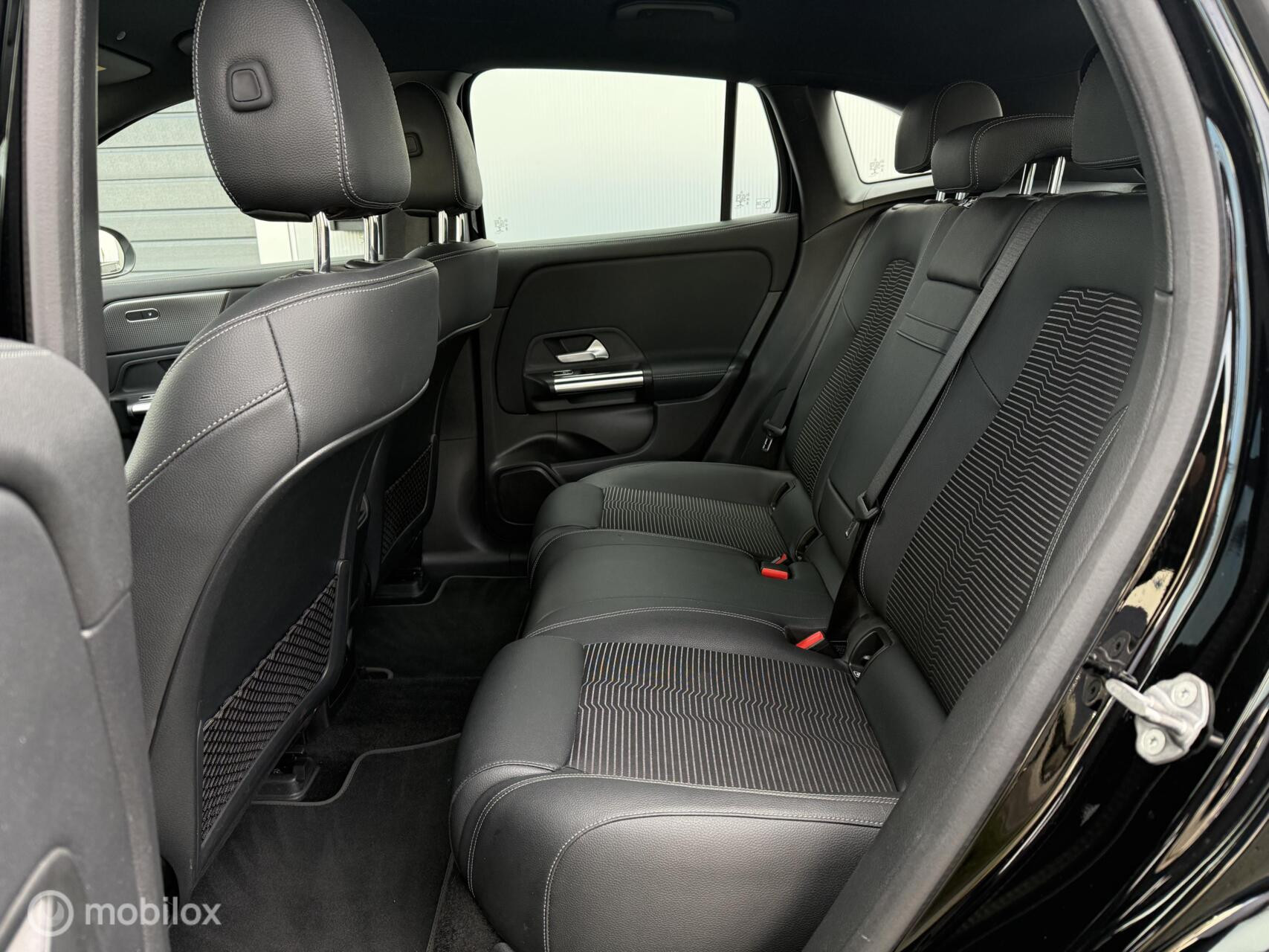 Hoofdafbeelding Mercedes-Benz EQA