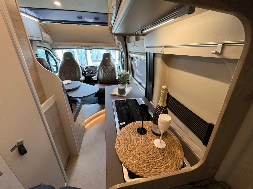 Hoofdafbeelding Bürstner Campeo C600 Active Hefdak Cruise