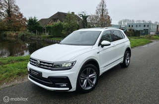 Volkswagen Tiguan 1.5 TSI ACT / R-Line / Pano / Navi / Carpl