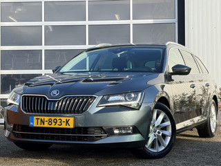 Škoda Superb Combi 1.4 TSI ACT Ambition Business 150pk | Apple Carplay/Android Auto | Achteruitrijcamera | Bi-xenon koplampen | Elektrisch glazen panorama-dak | Navigatiesysteem full map | Voorstoelen verwarmd | Zeer ruime auto!