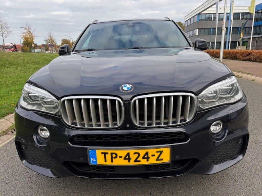 Hoofdafbeelding BMW X5