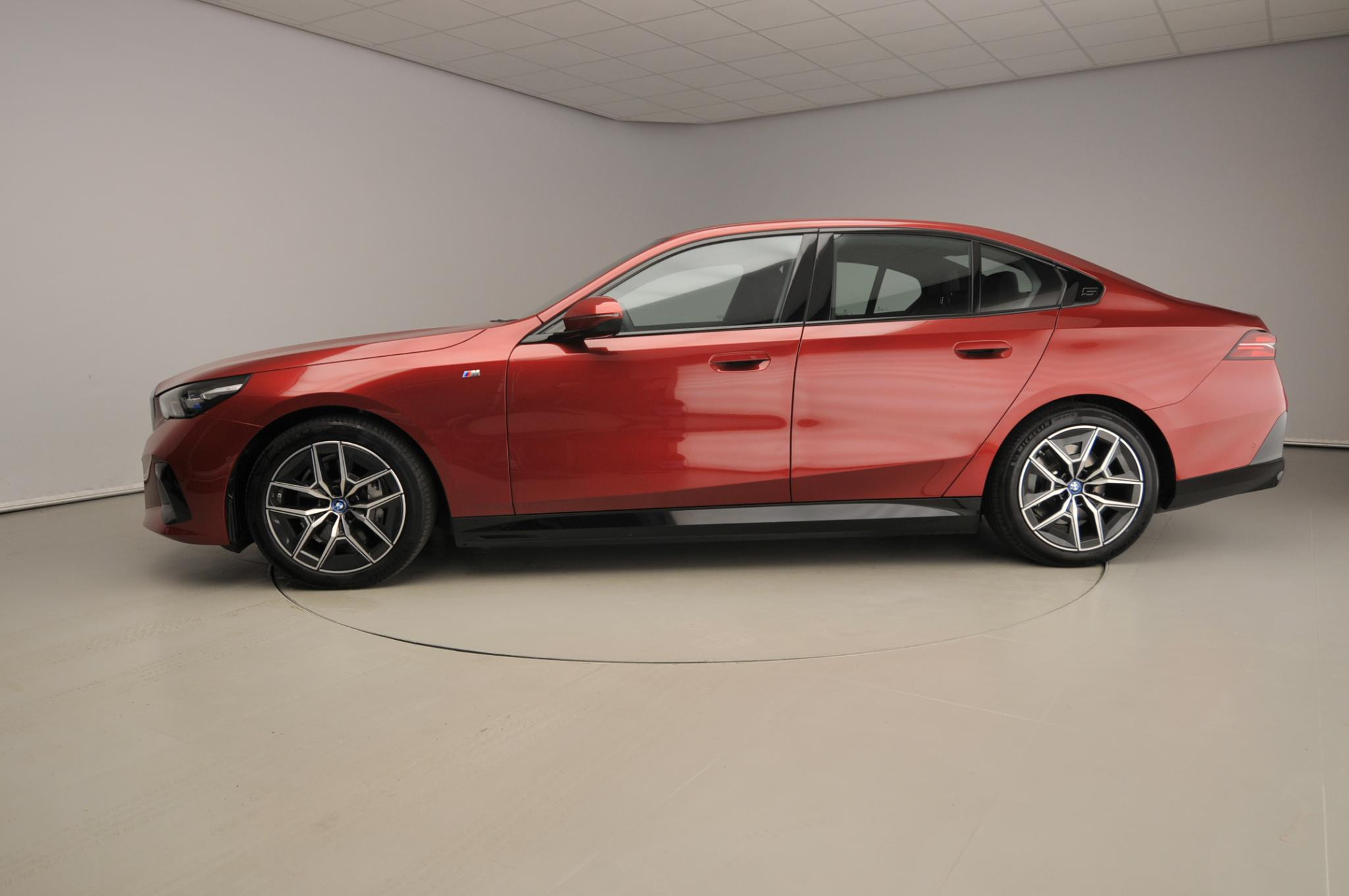 Hoofdafbeelding BMW i5