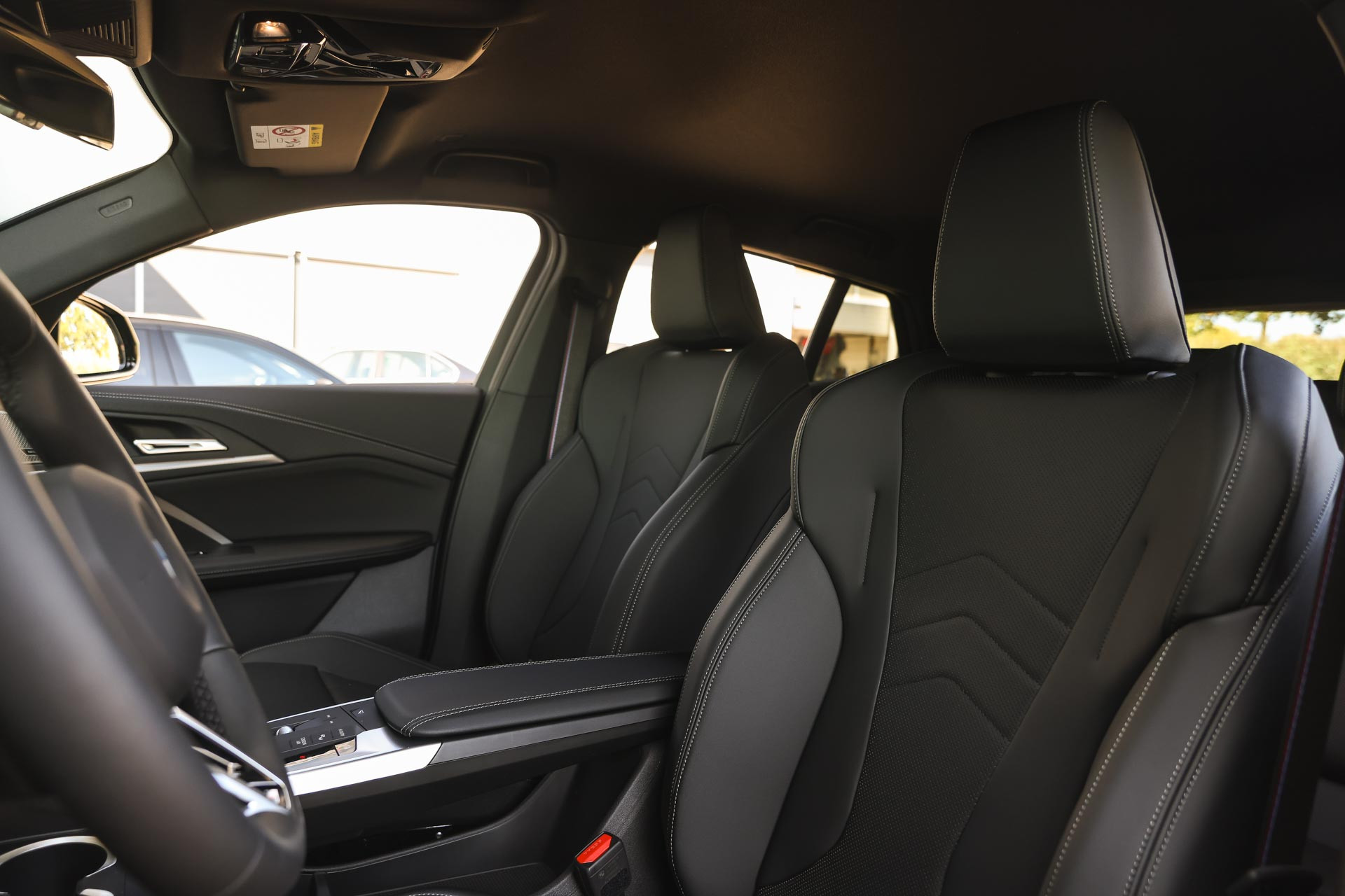 Hoofdafbeelding BMW iX2