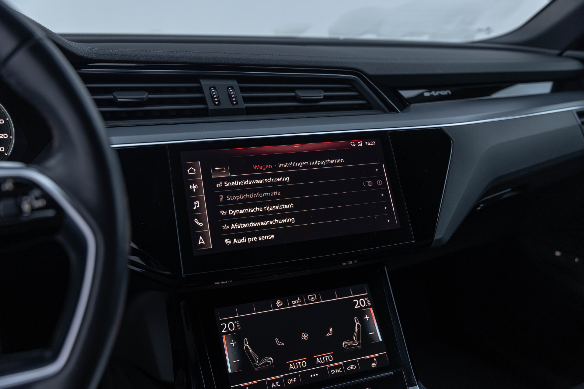 Hoofdafbeelding Audi e-tron