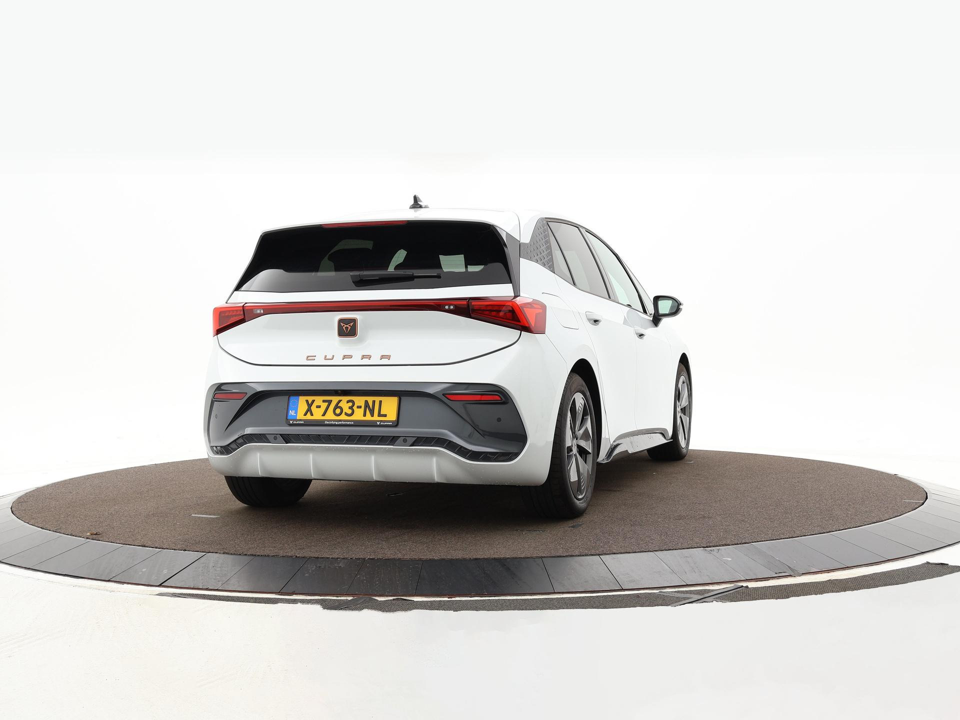 Hoofdafbeelding CUPRA Born