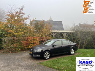Sportieve Volkswagen Passat 1.4 TSI Highline BlueMotion 2011