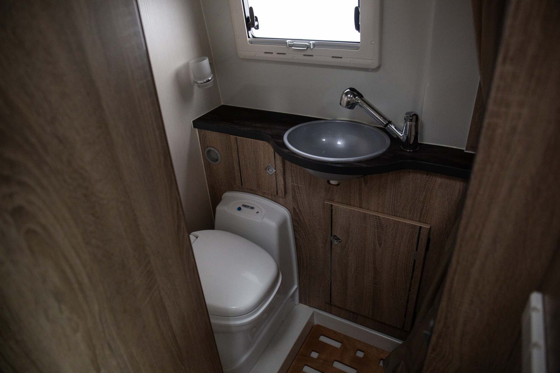 Hoofdafbeelding Karma DEXTER