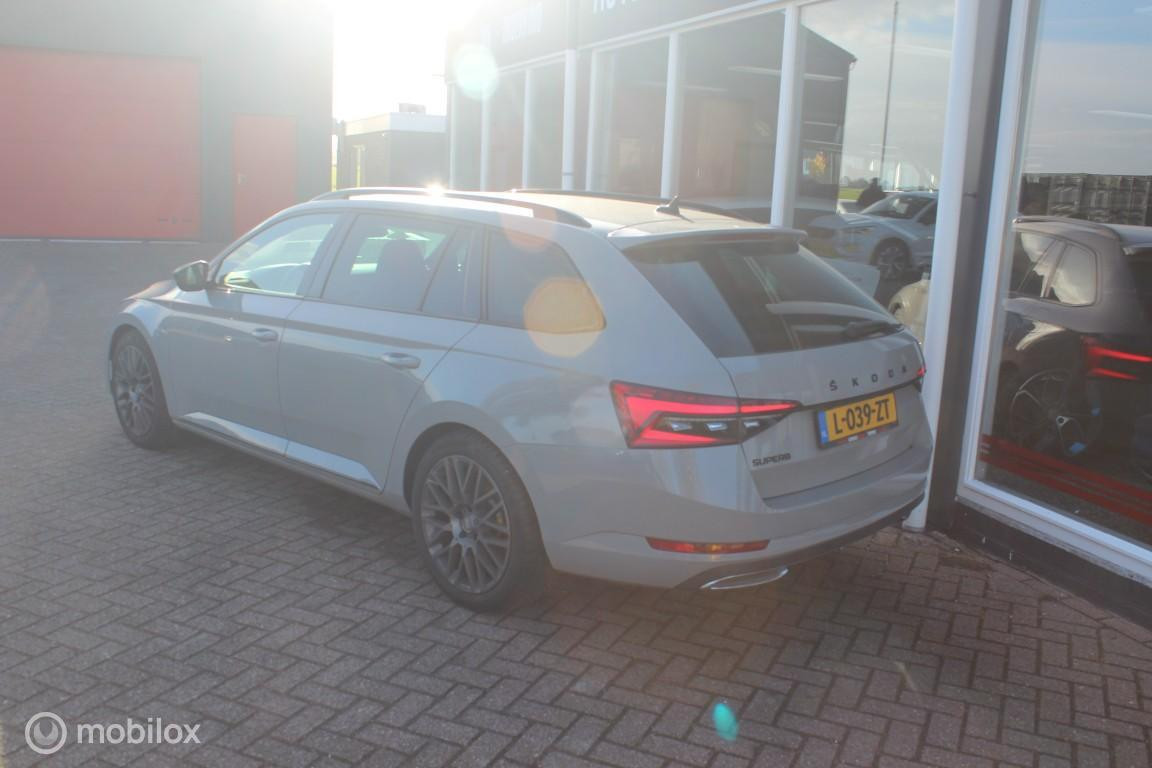 Hoofdafbeelding Škoda Superb