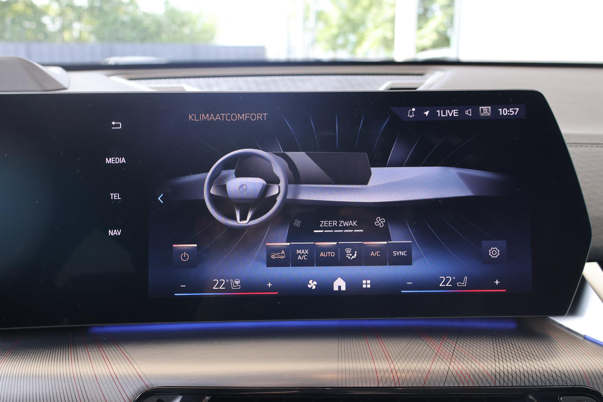 Hoofdafbeelding BMW iX2