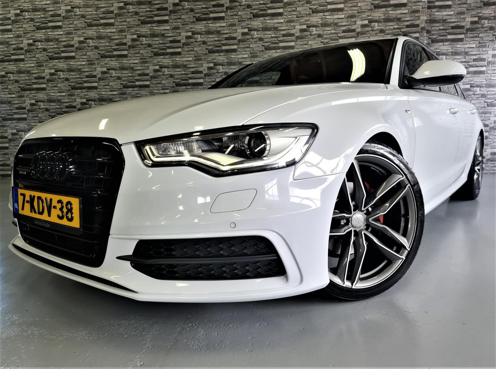 Hoofdafbeelding Audi A6